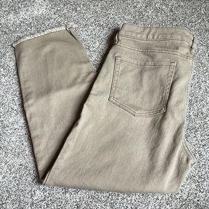NEVER WORN Joe Fresh cropped jeans!